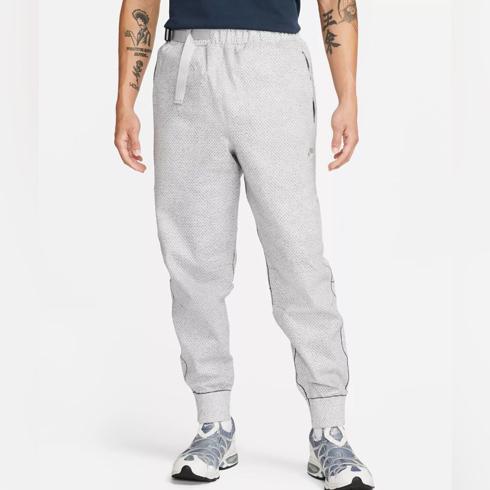 NWT Nike‎ Forward Therma Fit ADV Tech Pack Gray Joggers Men's DQ4266-084 MEDIUM
